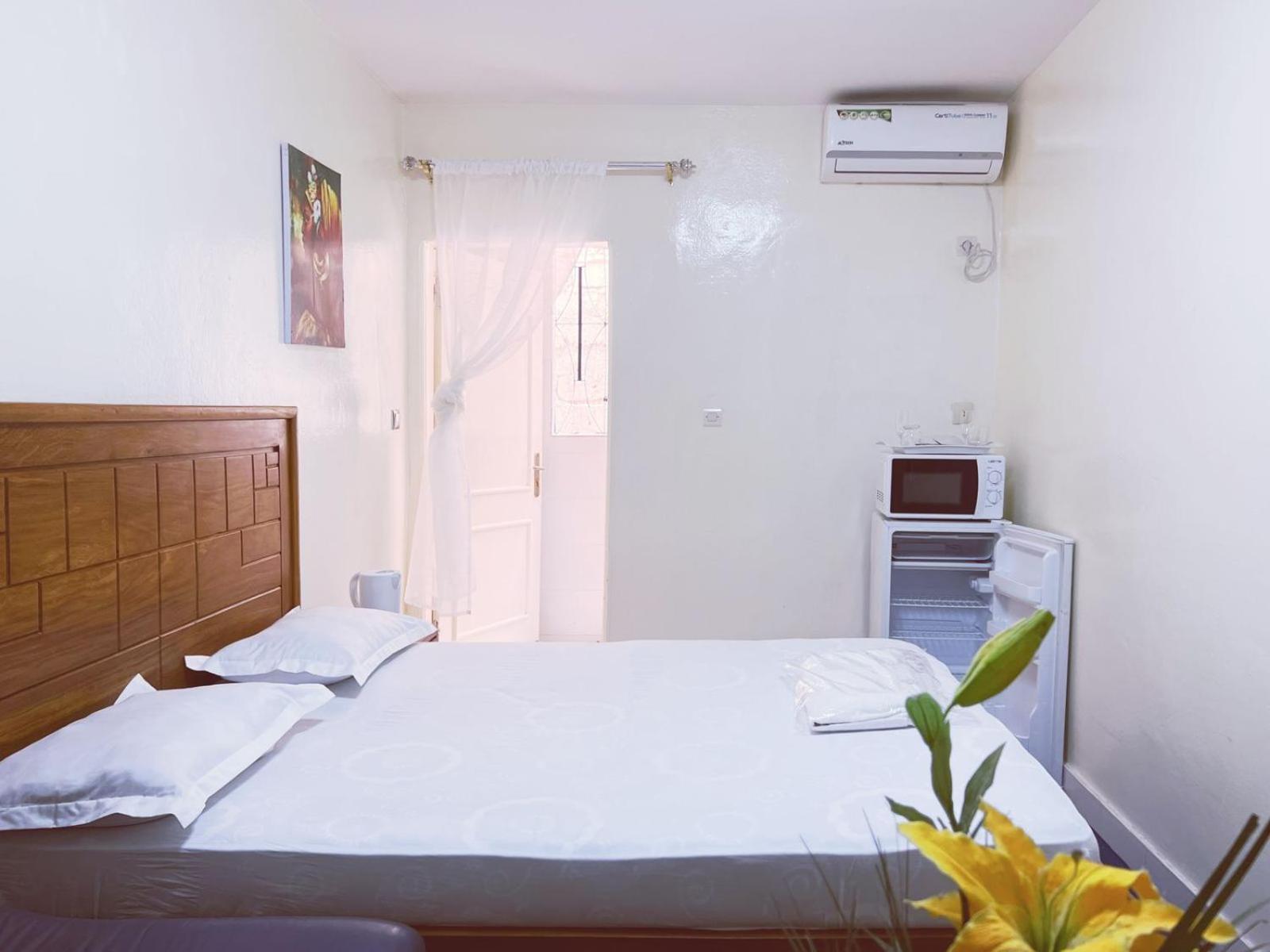 Residence Kane Diallo- Appartements Elegants Et Centraux A Дакар Екстериор снимка