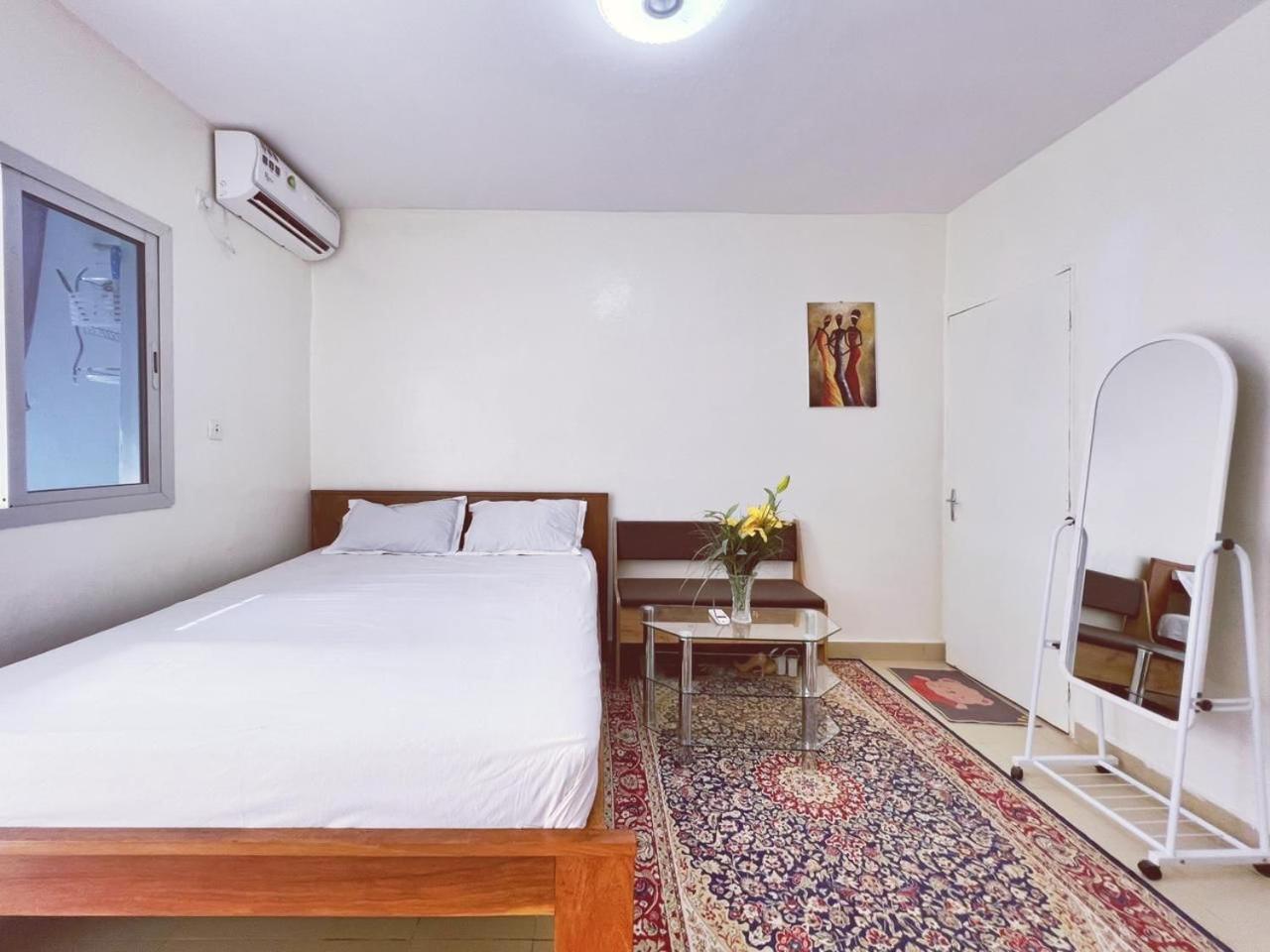 Residence Kane Diallo- Appartements Elegants Et Centraux A Дакар Екстериор снимка