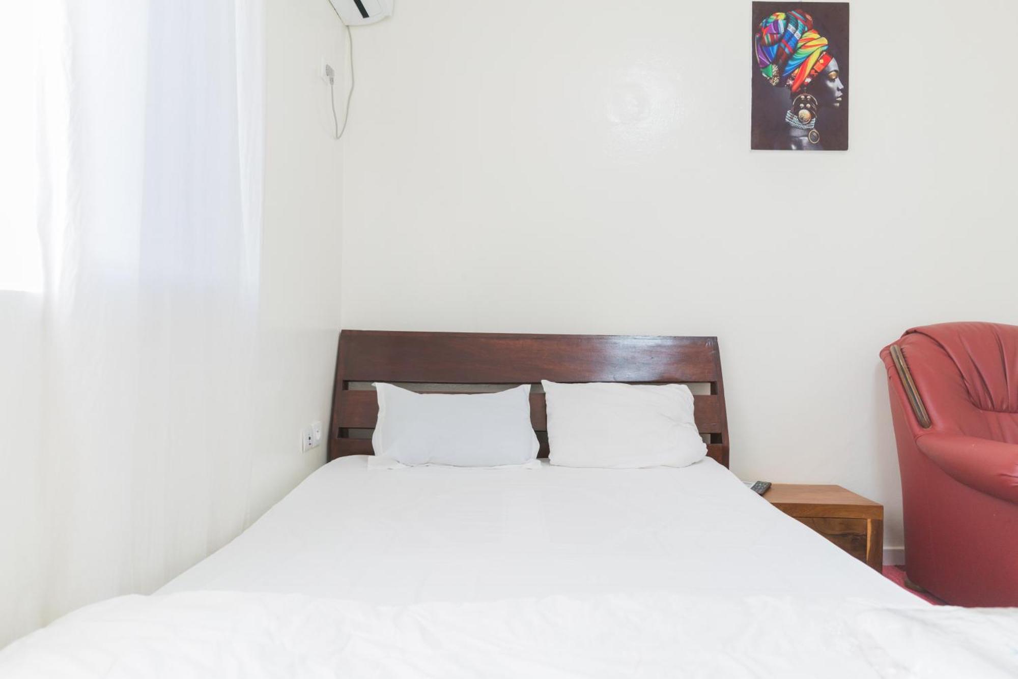 Residence Kane Diallo- Appartements Elegants Et Centraux A Дакар Екстериор снимка